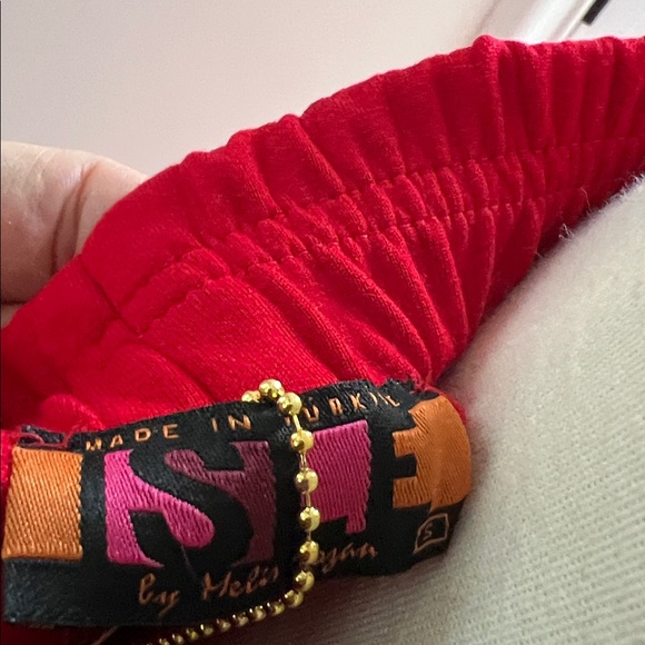 Red Isle Pant & Top Set - Picture 3 of 9